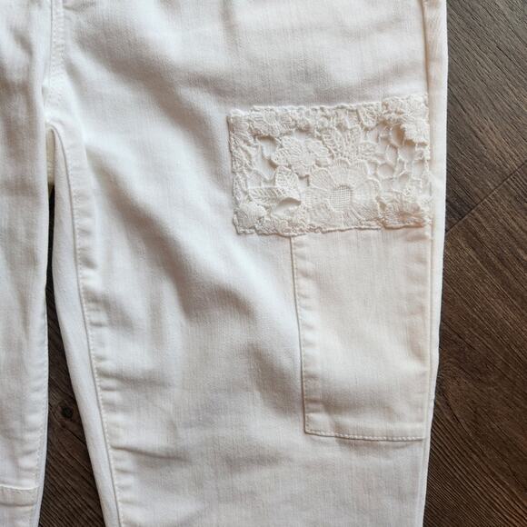 CHICO'S White So Slimming Girlfriend PATCHWORK Ankle Jeans Small - Picture 6 of 10